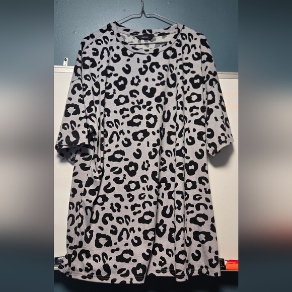 Tops - 64. Dokotoo Leopard Top 1x overize